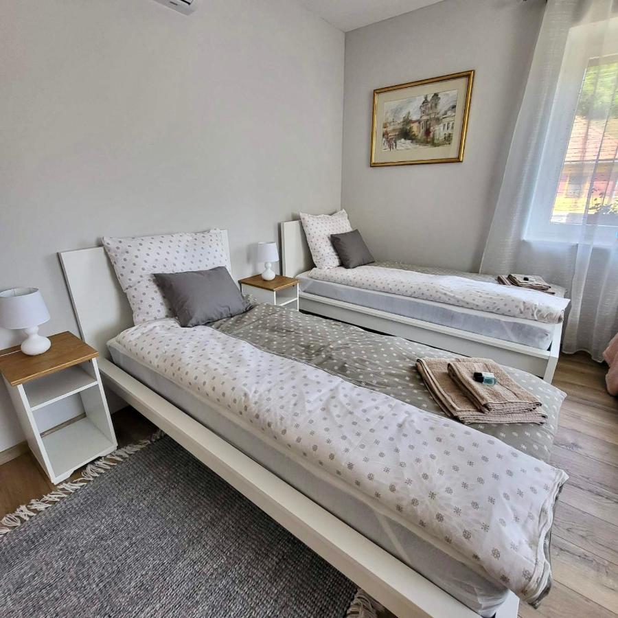 White Luxury Cottage- Matrai Vadaszhaz 4 Matraterenye Екстериор снимка